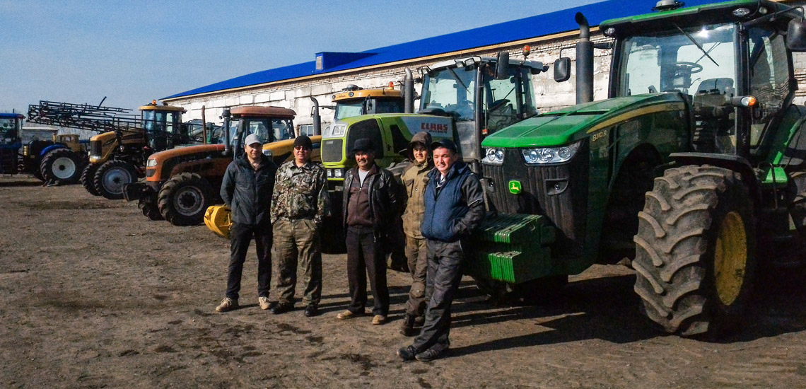 Парк техники СПК Красная Башкирия с системами TOPCON