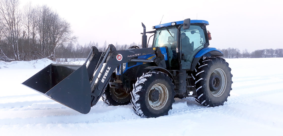 Трактор с системой TOPCON